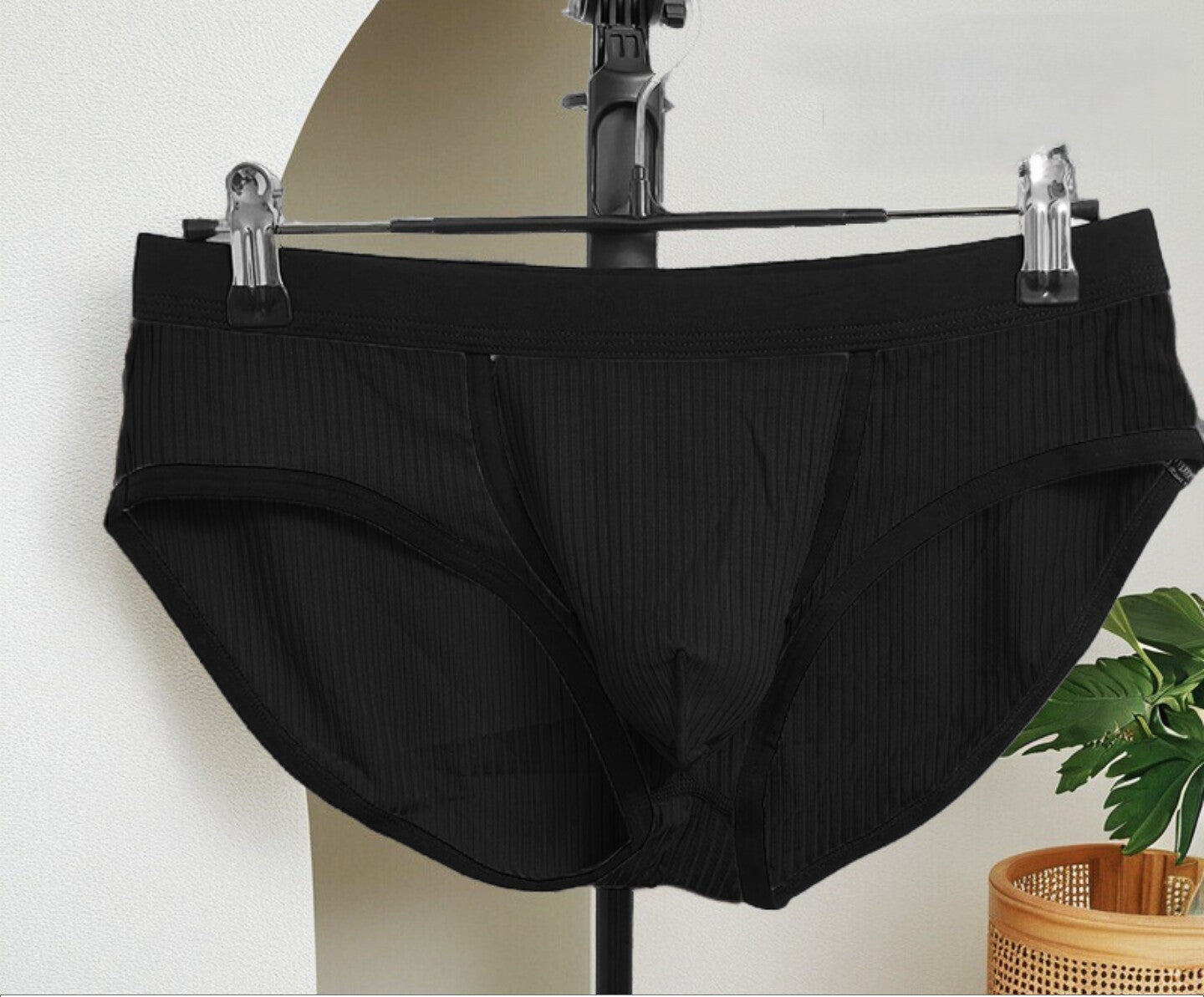 Men's Ribbed Low-Rise Briefs – Breathable, Lightweight, and Sexy, Featuring a Separate Pouch Design