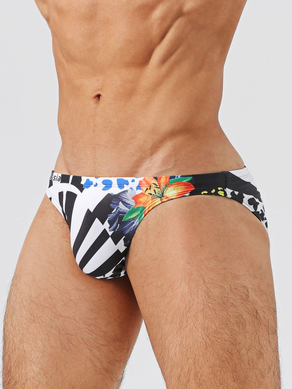 Men's Sexy Low-Rise Drawstring Narrow-Side Beach Swim Briefs