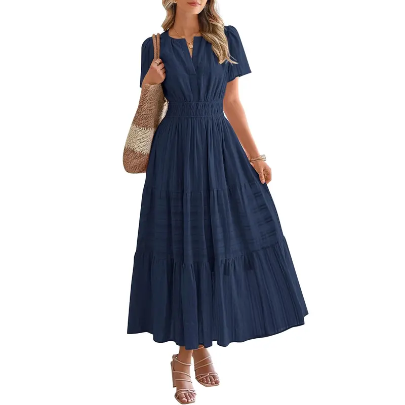 Leichtes V-Ausschnitt-Kleid